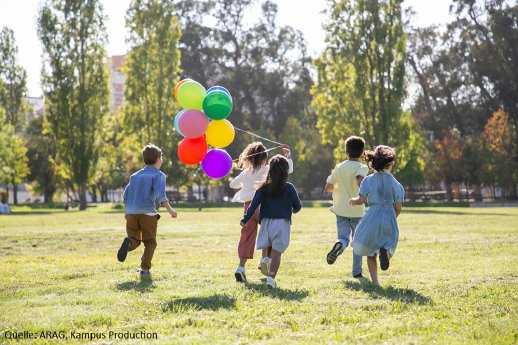 Spielende_Kinder.jpg