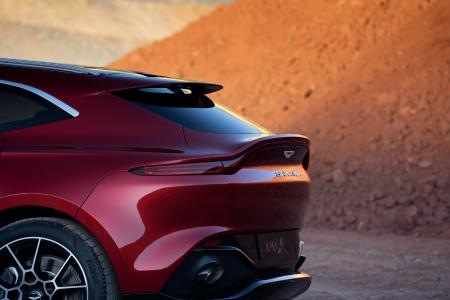 Pirelli liefert drei verschiedene Reifentypen für den brandneuen Aston Martin DBX