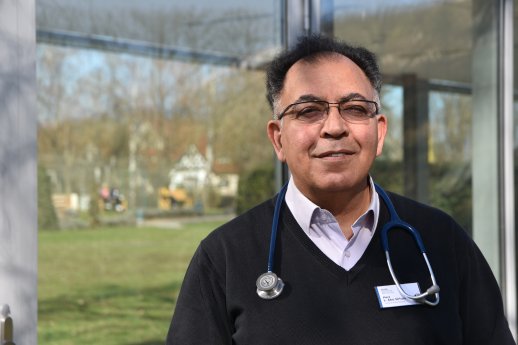 Dr. Lafi Abu Sirhan ist neuer Chefarzt der Fachabteilung Pneumologie im Klinikzentrum_Petra.JPG
