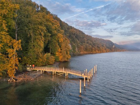 Marienschlucht 134, Schiffslandesteg im Herbst_Copyright Tourismus, Kultur und Marketing Bo.jpg