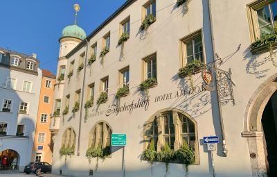Der Bischofshof am Dom gelte heute als