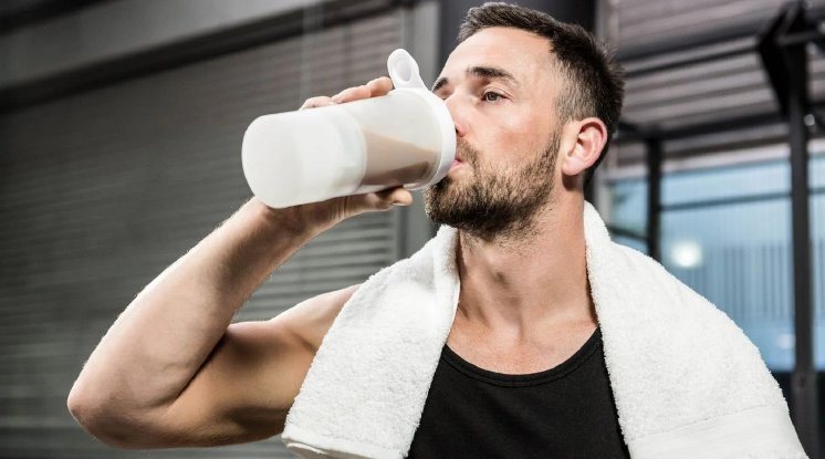 imgi_82_Proteinshakes_Booster_Fitnessplaene_wie_Sporttrends_im_Januar_deine_Zahngesundheit_beein.jpg