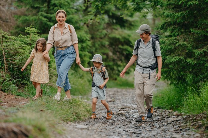 Familienwanderung_©GLC AG Lena Tschuikow.jpg