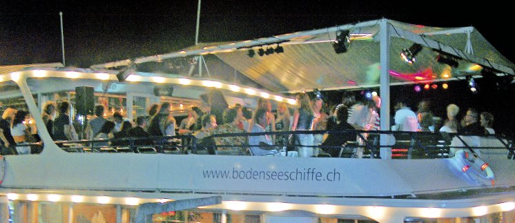 Partyschiff.jpg