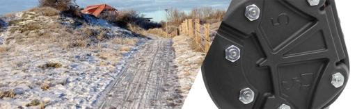 Die Swiss Galoppers mit Spikes für sicheres Reiten in der Winterlandschaft