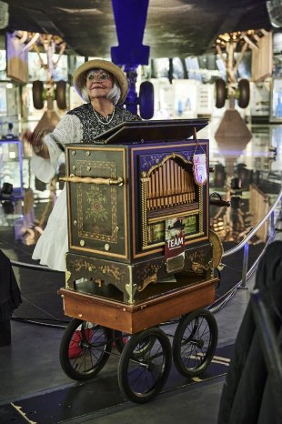 Drehorgelserenade im Technik Museum Speyer.JPG