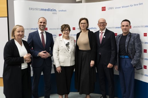 2025-05-21_PM_Amtsübergabe_PV_Foto_UM_Dominik Gruszczyk.jpg