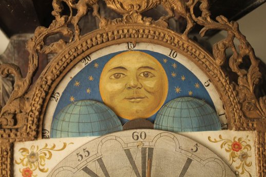 3_Ausschnitt Stuhluhr.jpg