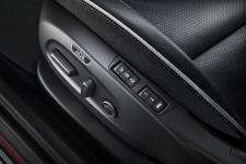 Welche Autositze bereits jetzt rückenschonend sind, erkennen Verbraucher am Gütesiegel der Aktion Gesunder Rücken (AGR) e. V.  Unter www.agr-ev.de/autositz  gibt es eine Auflistung der zertifizierten Hersteller. / Bild: Opel / AGR