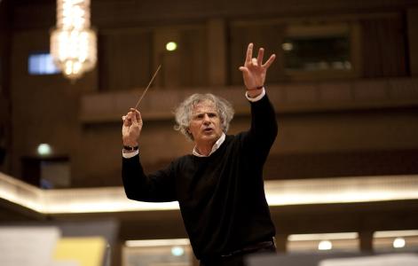Dirigenten Emilio Pomàrico (Foto: Astrid Ackermann)