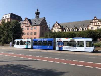 Klinikum Darmstadt lädt am 29. August zwischen 11 und 14 Uhr zum Speeddating in die Straßenbahn an der Gleisschleife am Darmstadtium ein