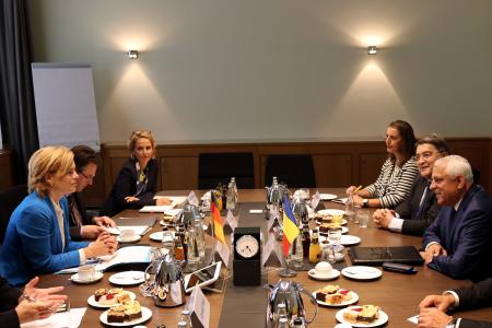 Bundesministerin Julia Klöckner und der rumänische Landwirtschaftsminister Petre Daea / Bildquelle: BMEL/Wernicke