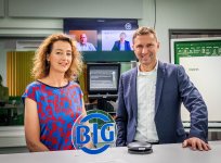 Beim BIGtalk dabei: Moderatorin Steffi Strecker und Stefan Oschinski (vorn rechts), Geschäftsbereichsleiter Versorgungsmanagement bei BIG direkt gesund, sowie der Sepsis-Betroffene Arne Trumann, (hinten links) und Privatdozent Dr. Matthias Gründling vom SepsisDialog der Universitätsmedizin Greifswald.