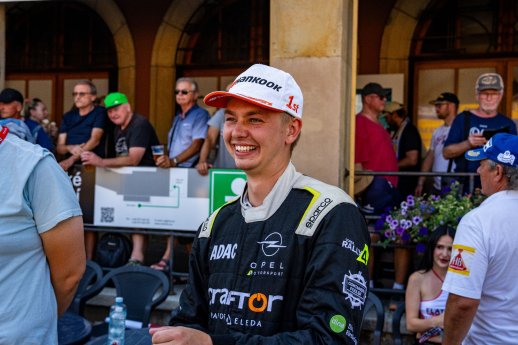 OpelTakesEuropeanRallyJuniorChampionshipwithCalleCarlberg (4).jpg