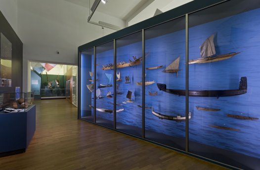 Bootewand in den MenschenWelten © Landesmuseum Hannover.jpg