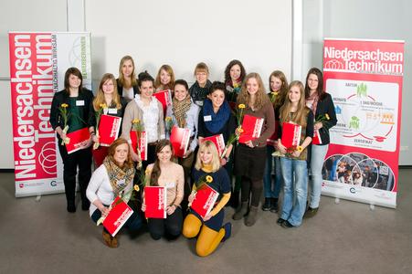Sind in ihren technischen Fähigkeiten bestätigt worden: Die Teilnehmerinnen des Niedersachsen-Technikums. Foto: Aileen Roge