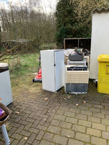 Effektive Entrümpelungen und Schrottabholung in Düsseldorf.jpg