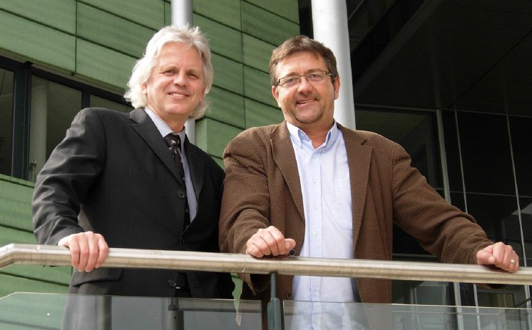 Bild_1 Prof. Dr. Willi Joachim und Thomas Korbus (v. l.).jpg