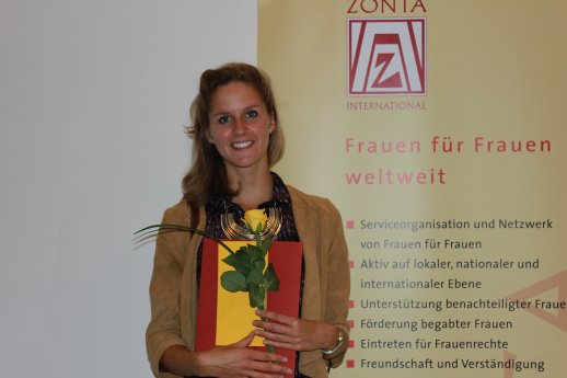 2014-178pe-ZONTA-Preisträgerin_Preisträgerin Anneke Böschen.jpg