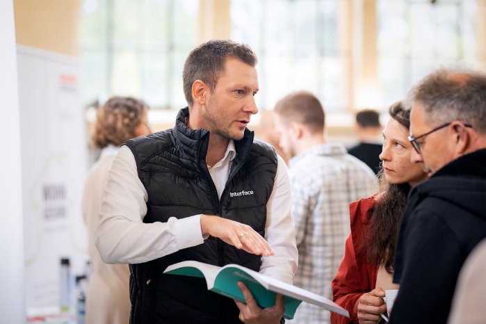 q6ldrw2vrrclw8apq110hq