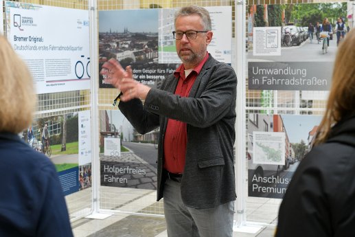 Sparkasse_Bremen-FAHR_RAD_Ausstellung_16-09-19 glotz-richter und fmq.jpg