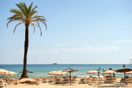 Ibiza-Beach.jpg