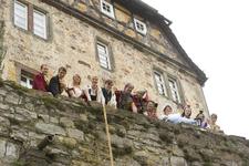 Beim Meet and Greet werden Märchenfiguren lebendig. Foto: Hotel Burg Trendelburg