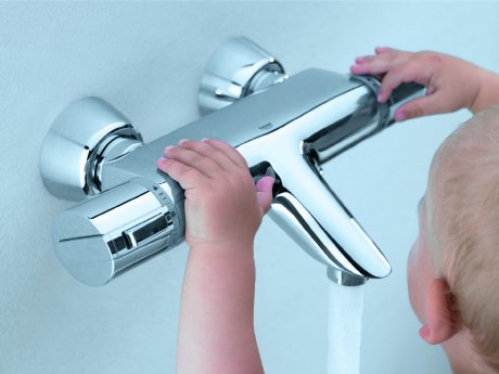 1 Grohtherm 2000_ GROHE CoolTouch®.jpg