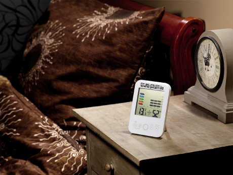 NC-7431_2_PEARL_Digital-Hygrometer-Thermometer_mit_Schimmel-Alarm.jpg