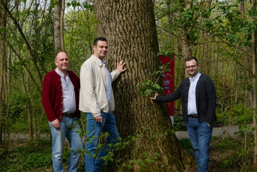 Harald-Ferstl-Mathias-Hutzler-und-Jacob-Horsch-an-der-Esche_April-2026_Wilde-Partner.png