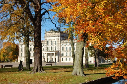 Schloss Ludwigslust im Herbst_Foto_Tourimsusverband Mecklenburg-Schwerin.JPG