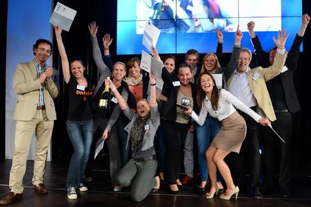 Das Team der Hochschule Osnabrück freut sich über den 2. Platz beim FAMAB DAVID AWARD