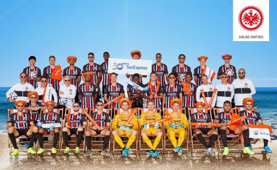 Eintracht_SunExpress_Teamfoto.jpg