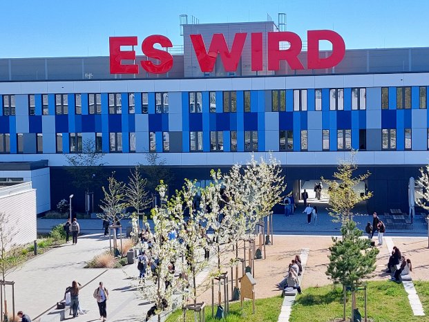 2026_HWG LU_Campus im Frühling_kl.jpg