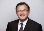 Prof. Dr. med. Diethard M. Usinger, Chefarzt der Fachklinik für Orthopädie - Kurpark Klinik Bad Nauheim. Die aktuelle medikamentöse Therapie der Osteoporose.Nach DVO Leitlinien und aktuellen Osteologie Kongressmittteilungen Okt. 2020. Die wichtigsten Wirkstoffe der aktuellen Medikamente zusammengefasst und verständlich erklärt