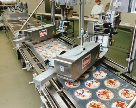 7.-Pizzaproduktion.jpg