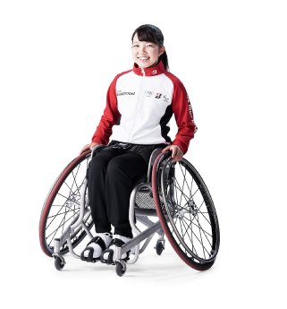 Paralympioniken wie Aaron Pike und Manami Tanaka werden mit Gummiprodukten von Bridgestone ausge.jpg