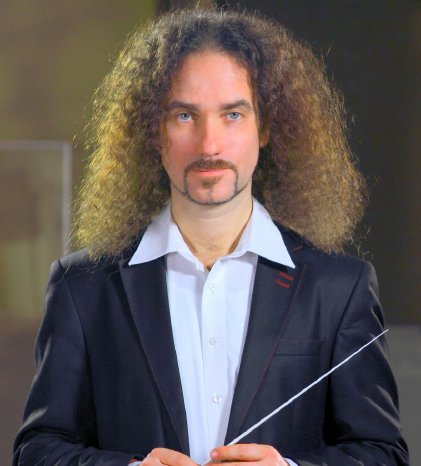 Wolf Kerschek - Composer & Conductor.jpg