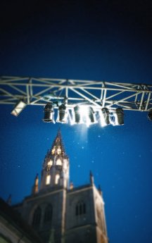 Konstanz-Muenster-Sommertheater-viel-Laerm-um-nichts-Buehne-Abend-01_Copyright_Theater-Kons.jpg