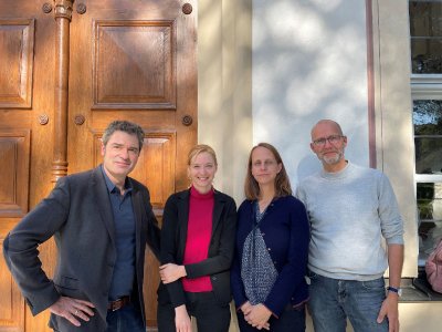 Prof. Dr. theol. Rupert Scheule, Sandra Hackenberg, Dr. med. Tilman Becker und Dr. med. Nicole Wartenberg (v.l.n.r.). Nicht auf dem Bild ist Dr. theol. Gerhard Kellner