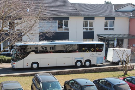 Bus_Erste Flüchtlinge.JPG
