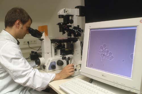 Mikroskop_Labor_Uni-Heidelberg-156_01.jpg
