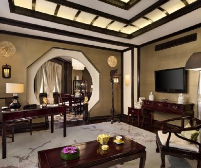 Fairmont Peace Hotel_Chinese Suite.JPG