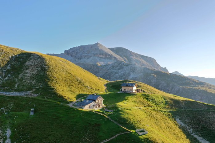 Stevia Hütte auf dem Stevia Berg (Hotel Granbaita Dolomites).jpg