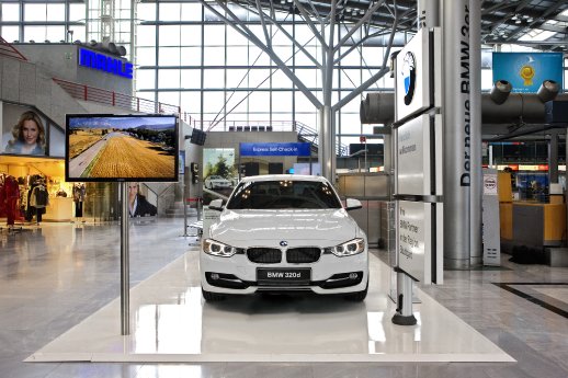 BMW_Ausstellungsfläche_T1_2012_Bild4.jpg