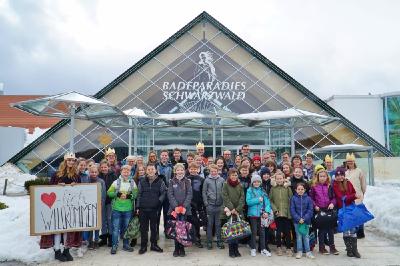 500 Sternsinger und Sternsingerinnen im BADEPARADIES SCHWARZWALD