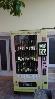 Spitzen-Weinautomat.JPG