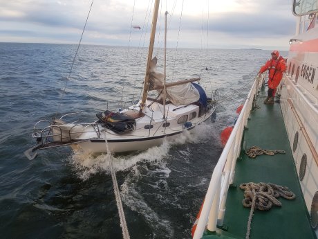 2017-08-04 Seenotretter im Dauereinsatz auf Nord- und Ostsee, Seenotrettungskreuzer EUGEN im Ein.jpg