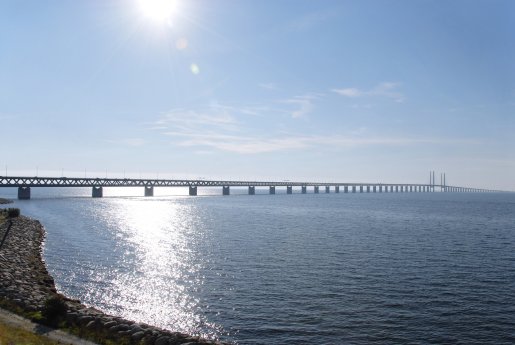 silvia_man-the_oresund_bridge-668.jpg