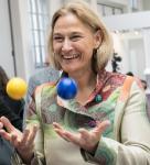 Gabriele Ehlers - https://jonglierschule.de/gabriele-ehlers